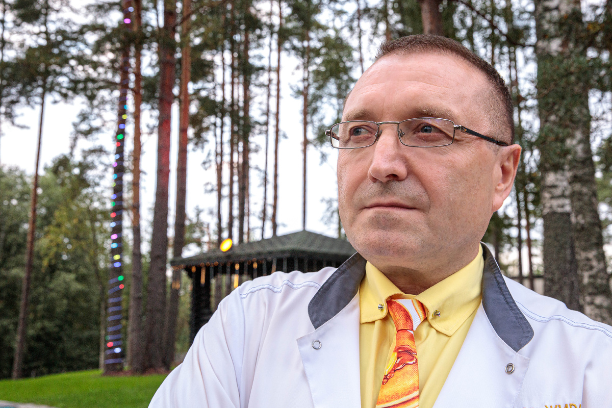 За 30 лет в кабинете я научился задавать пациенткам 45+ один вопрос: можете ли вы встать со стула без помощи рук? Чаще, чем хотелось бы, ответ — «иногда нет».