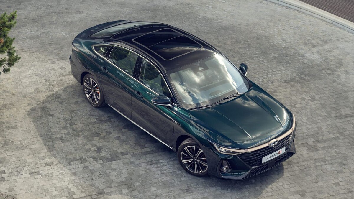    Chery Arrizo 8. Фото Chery