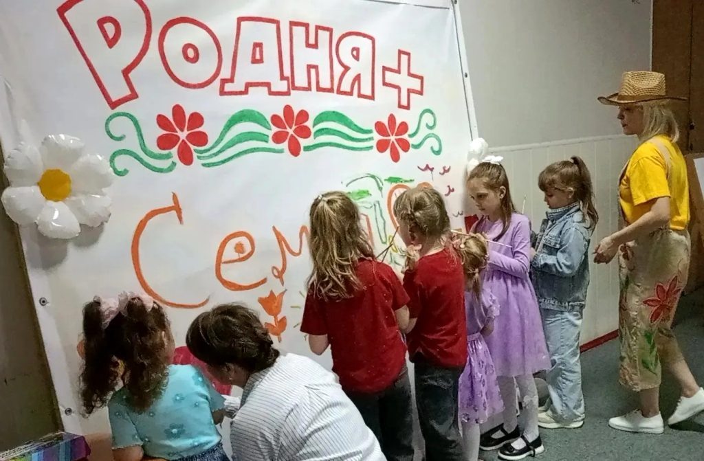Листайте вправо, чтобы увидеть больше изображений