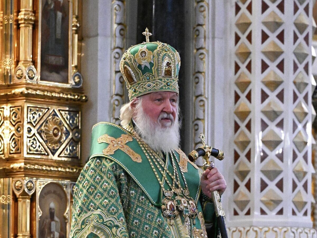   Патриарх Московский и всея Руси Кирилл во время богослужения накануне Вербного воскресенья в Храме Христа Спасителя в Москве | © РИА Новости / Кристина Соловьёва