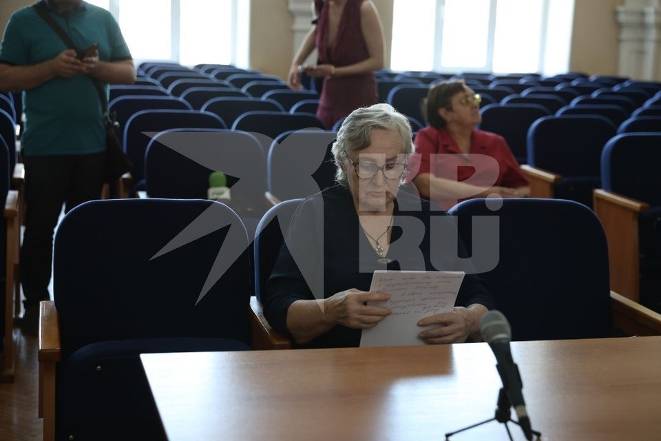    В ходе заседания Киселева жаловалась на здоровье. Анастасия СЕМДЯНОВА