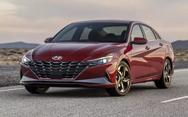 Hyundai ElantraHyundai Elantra
📷
