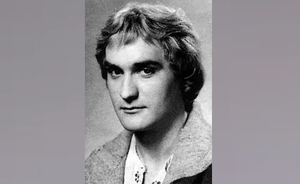 Александр Балуев
