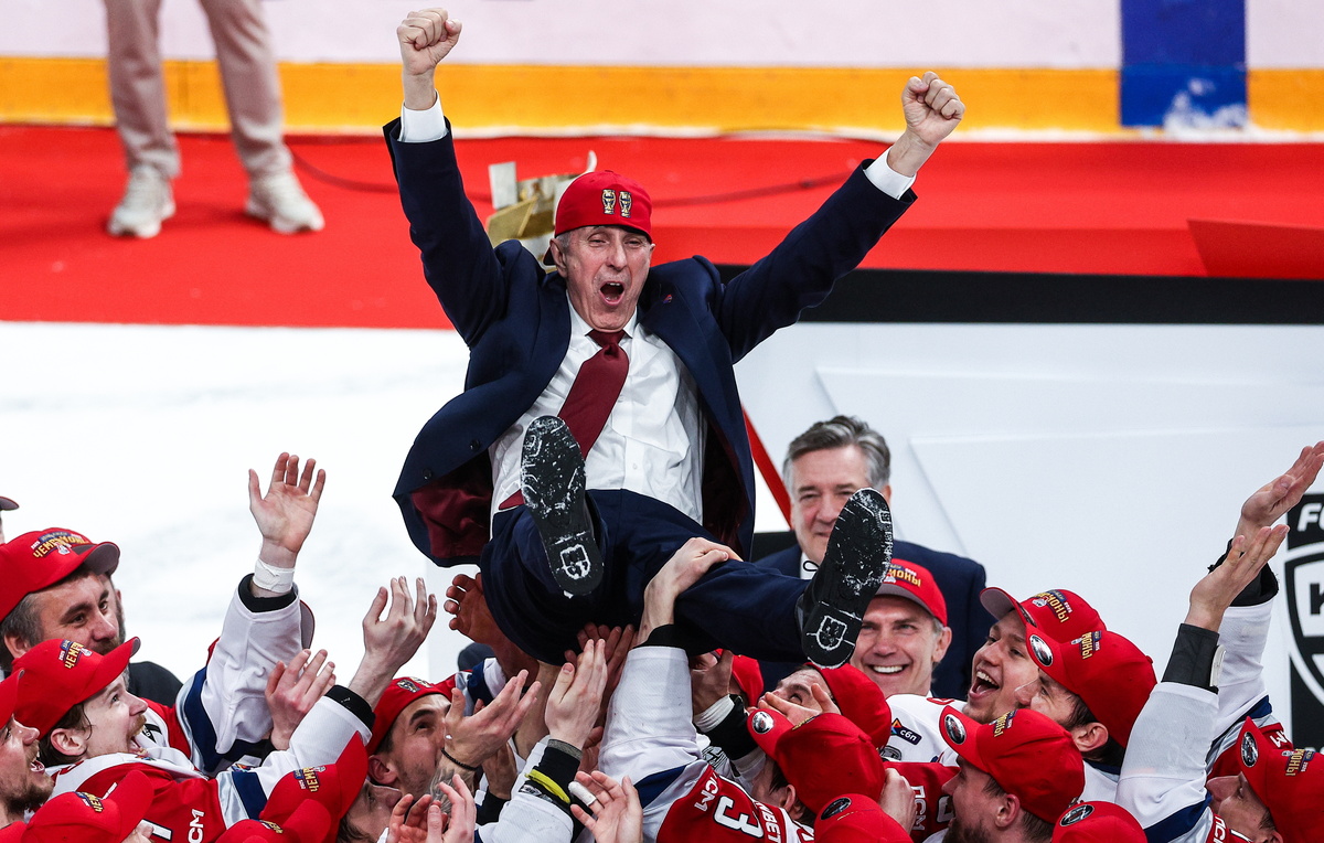    Главный тренер "Локомотива" Боб Хартли  Егор Алеев/ТАСС