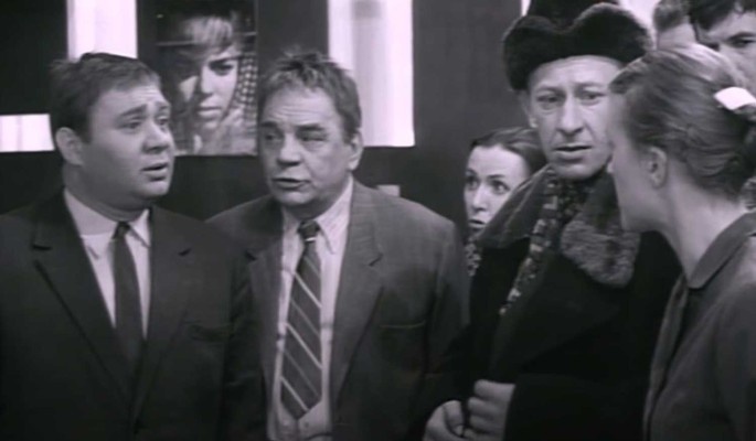 Кадр из комедии "Зигзаг удачи" (1968 г)