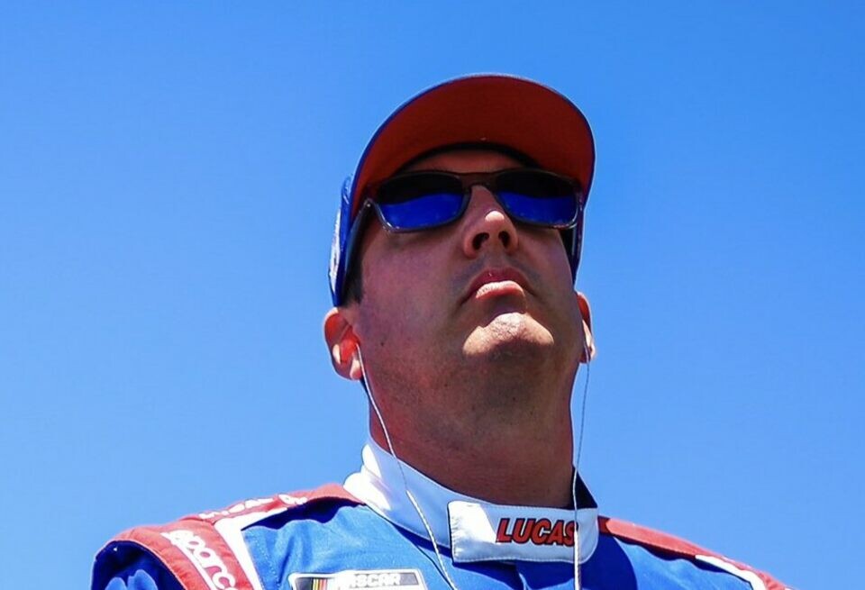    Что известно о смерти чемпиона NASCAR Кайла БушаСтраница Кайла Буша в соцсетях