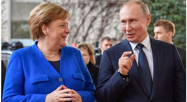 "Kronen Zeitung": "Меркель должна вести переговоры от имени ЕС с Путиным" - комментарии австрийцев