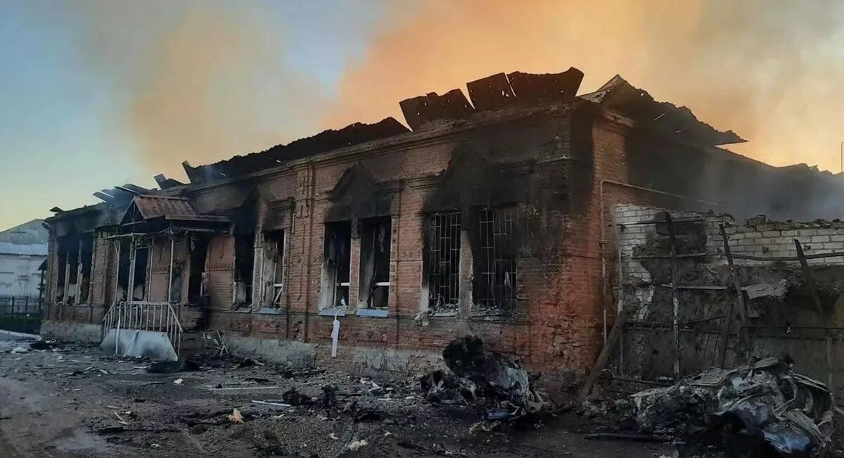 ВСУ атаковал колледж в Старобельске ЛНР
© Photo : Телеграм-канал посла по особым поручениям МИД РФ Родиона Мирошника
