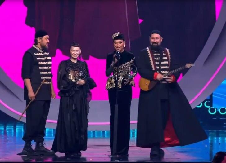    Группа Ay Yola на награждении. Фото: группа ВК Ay Yola