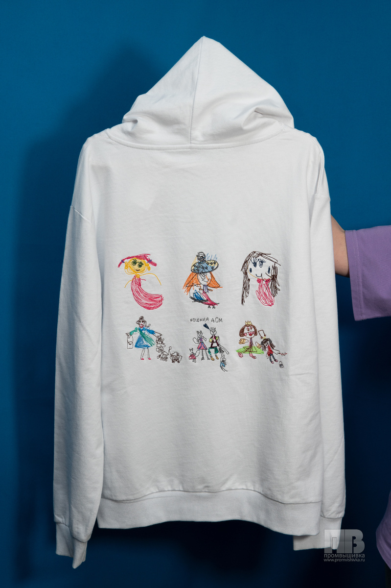 Фото из личного архива Промвышивки