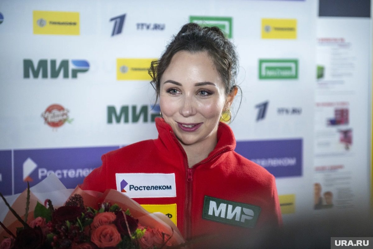     Елизавета Туктамышева призналась, что встречается с Петром Гуменником
