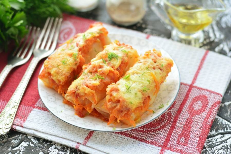 Голубцы под сыром, запеченные в духовке