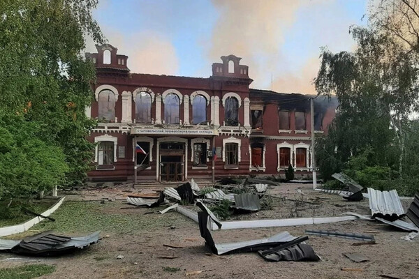    Последствия беспилотной атаки ВСУ в Старобельске, 22 мая 2026 года / РИА Новости