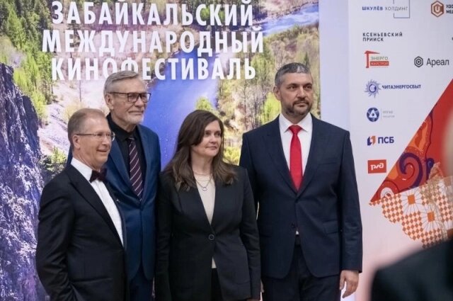    Александр и Валентина Осиповы, Александр Михайлов, Виктор Шкулёв Фото: Пресс-служба Минкультуры Забайкальского края/ Евгений Галуза