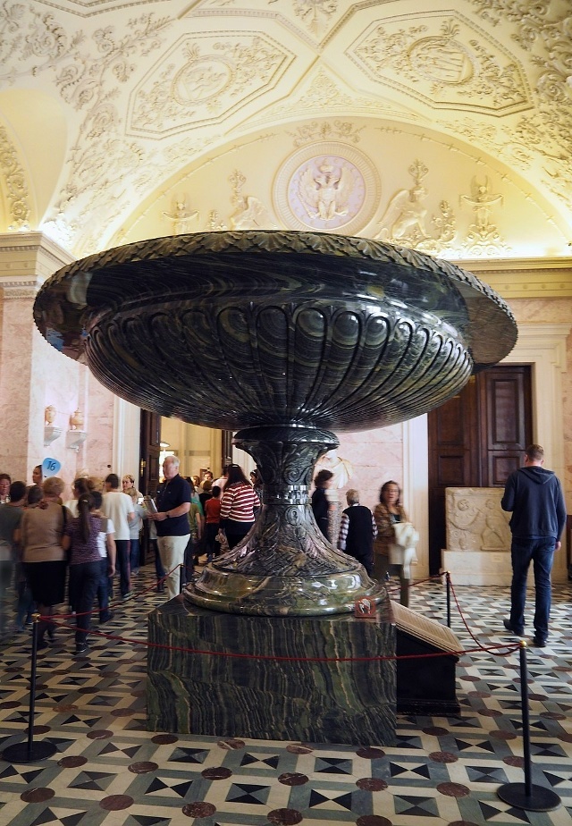 scale_1200