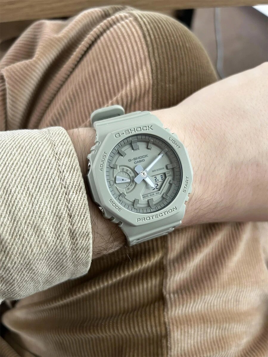 В часах G-Shock GA-2100NC-3A применена технология Carbon Core Guard — комплекс инженерных решений для создания ударопрочного корпуса с уменьшенным весом и толщиной