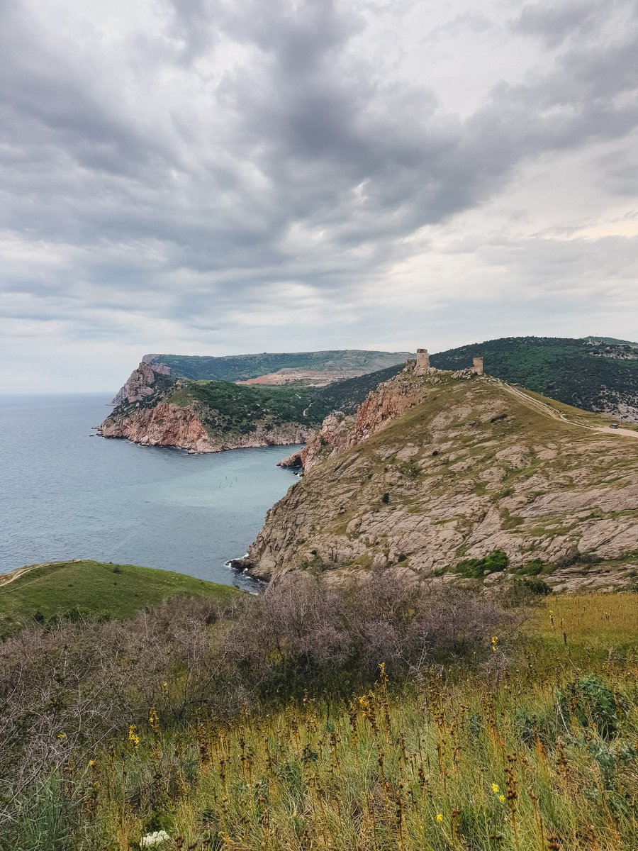 Панорамы здесь такие, что хочется стоять часами и любоваться. 