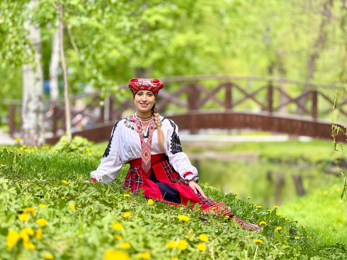 На различия повлияли разные природные зоны (леса и лесостепь) и культурные связи с иранцами, тюрками и русскими. Мокшане — более смуглые и невысокого роста, эрзя — высокие, светловолосые. Фото: Андрей Трифонов