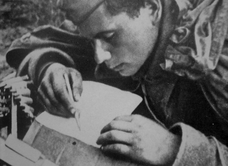 «В каждом доме еды больше, чем наша семья видела за год». Что советские солдаты писали про Европу, которую освобождали