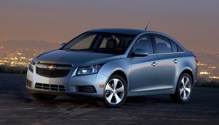 Chevrolet Cruze: солидный автомобиль с приятным экстерьером. Фото: avtocod.ru