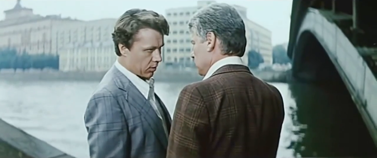 Кадр из кинофильма "Выстрел в спину", 1979 г., режиссер Владимир Чеботарёв, сценарист Николай Леонов, композитор Андрей Петров (скриншот)