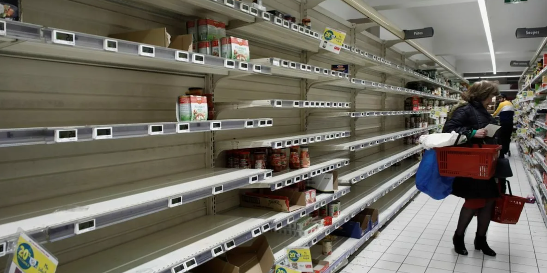 Какие продукты в июне могут исчезнуть с полок магазинов
