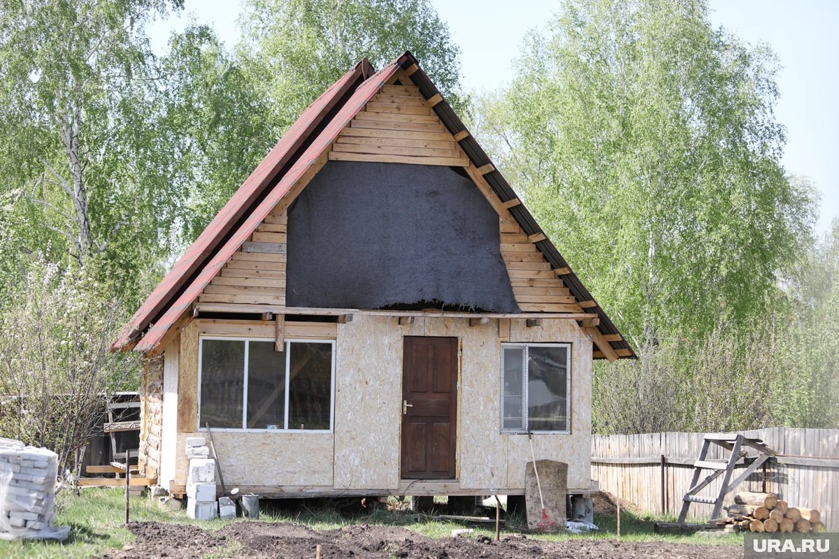     В Прикамье сезон строительства и ремонта дач