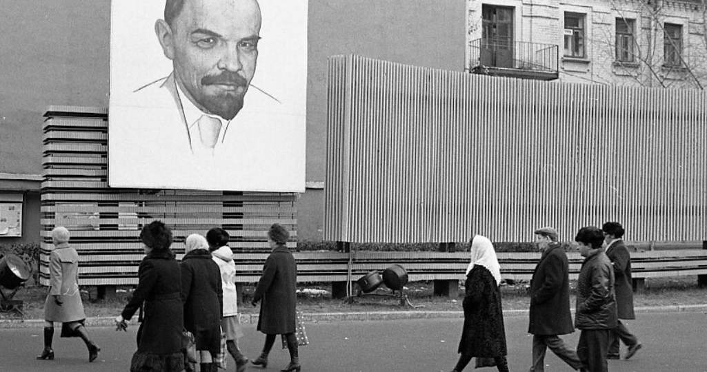 Вы попали в 1976 год: ваши действия?