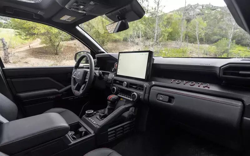 Интерьер Toyota 4Runner📷
