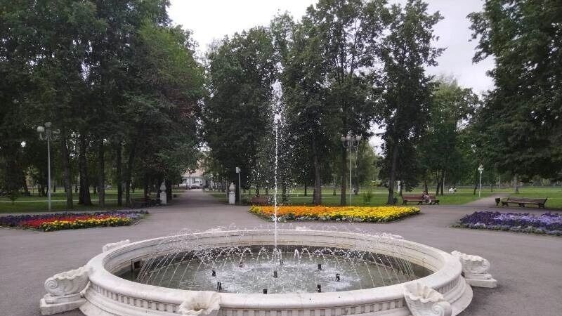   Так выглядел фонтан после ремонта в июле 2025   https://vk.com/wall-39857072_1675897