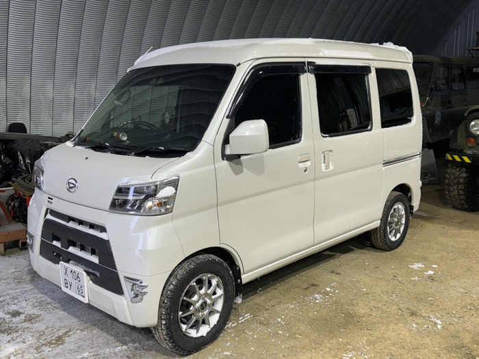 Мотор у Daihatsu Hijet расположен в передней части. Фото: drive2.ru