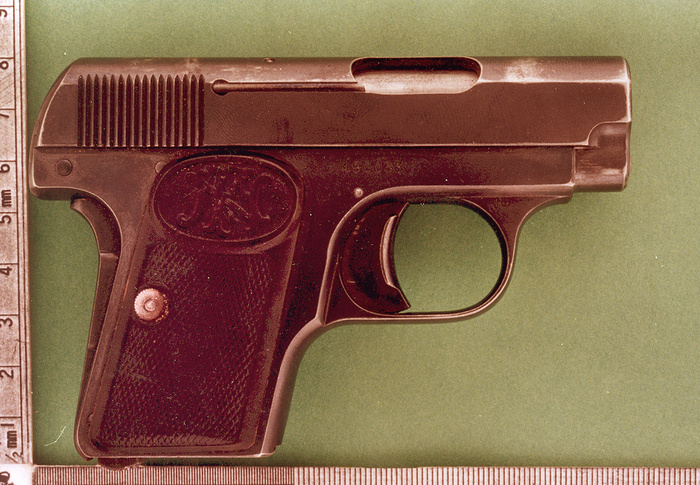 Browning M-19-06 эффективен для самообороны благодаря своей компактности. Фото: wikimedia.org
