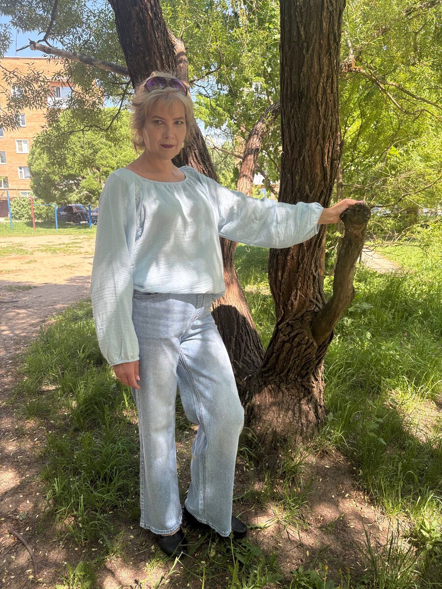 В своем дворе