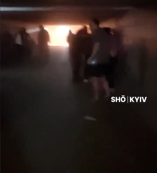 Загадочную парковку с ведомственными авто уже установили. Осталось разузнать кто и чем там занимался.