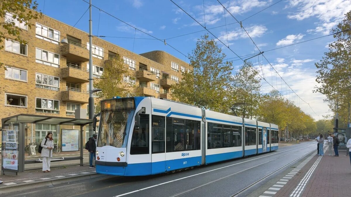  Трамвай Siemens Combino № 2077 (серии 13G и 14G). Источник: Rob Dammers/Wikimedia