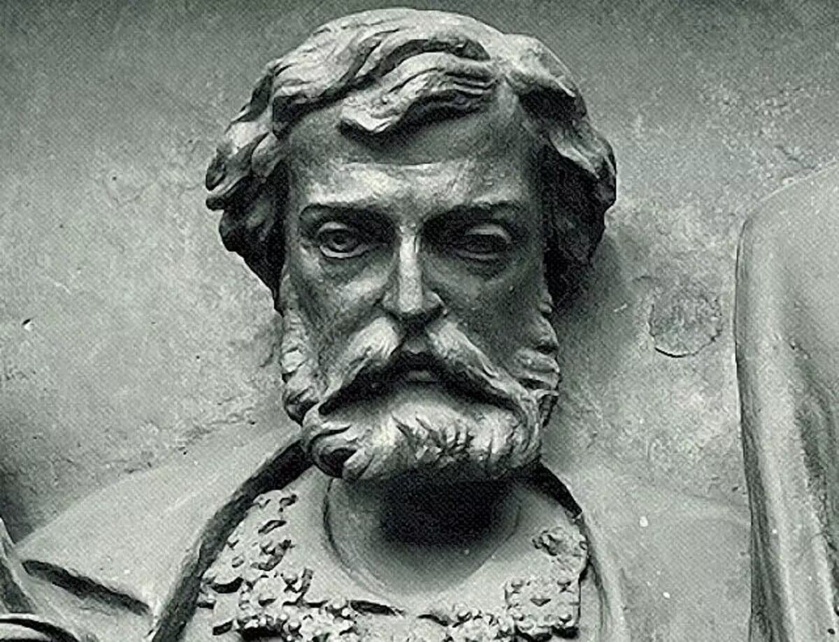 А. Ф. Адашев на памятнике «1000-летие России» в Великом Новгороде