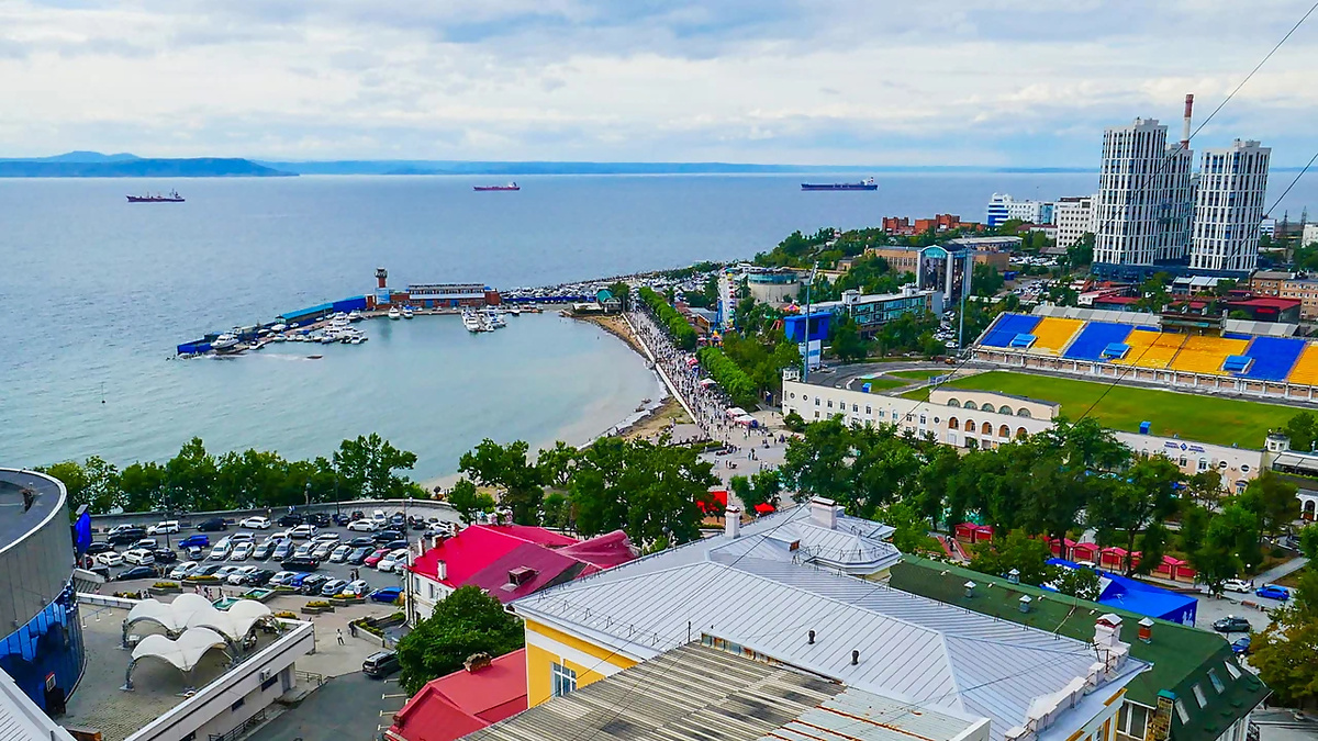 1. Вид на стадион "Динамо" Владивосток