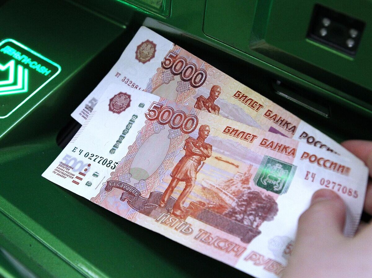    Банкноты номиналом 5000 рублей | © РИА Новости / Мария Девахина