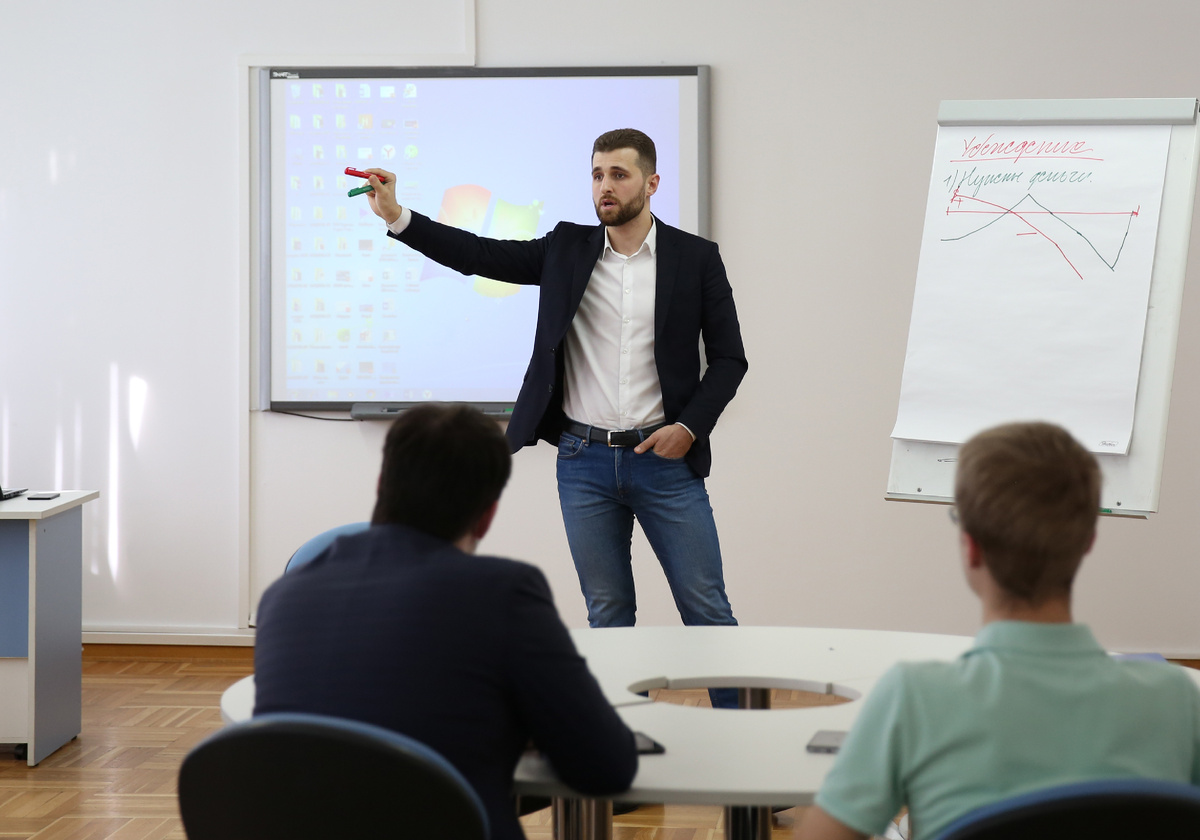 Захар Якунин | Как продавать услуги B2B