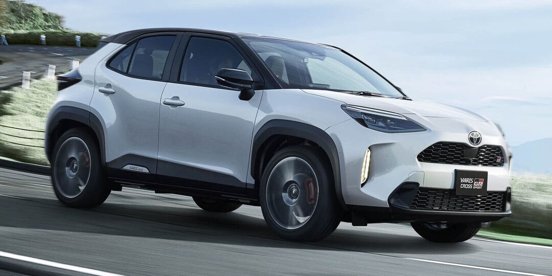 В РФ появился в продаже кроссовер Toyota Yaris Cross по цене от 1,4 млн рублей