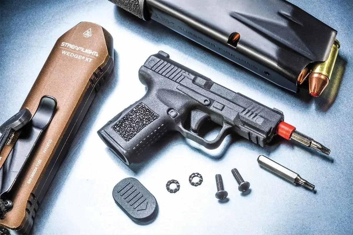 Мини-дремель Mete MC9 — это многофункциональный инструмент, который может выполнять сверлильные операции. В нём также предусмотрен специальный отсек для хранения мелких деталей.