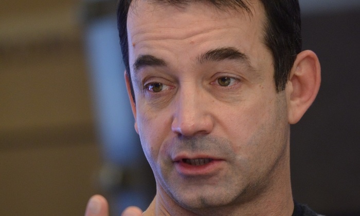    Дмитрий Певцов: «Артистов стало как грязи, некуда девать»