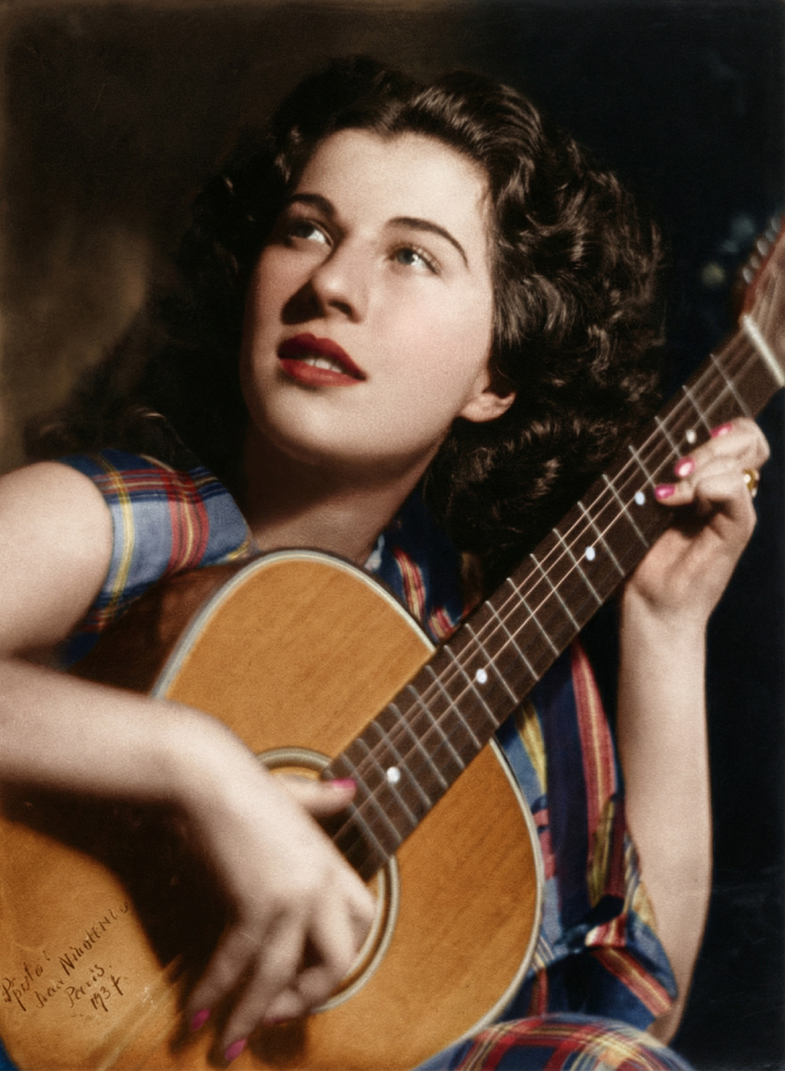 Анна Марли. Париж, 1937 (современная колоризация)