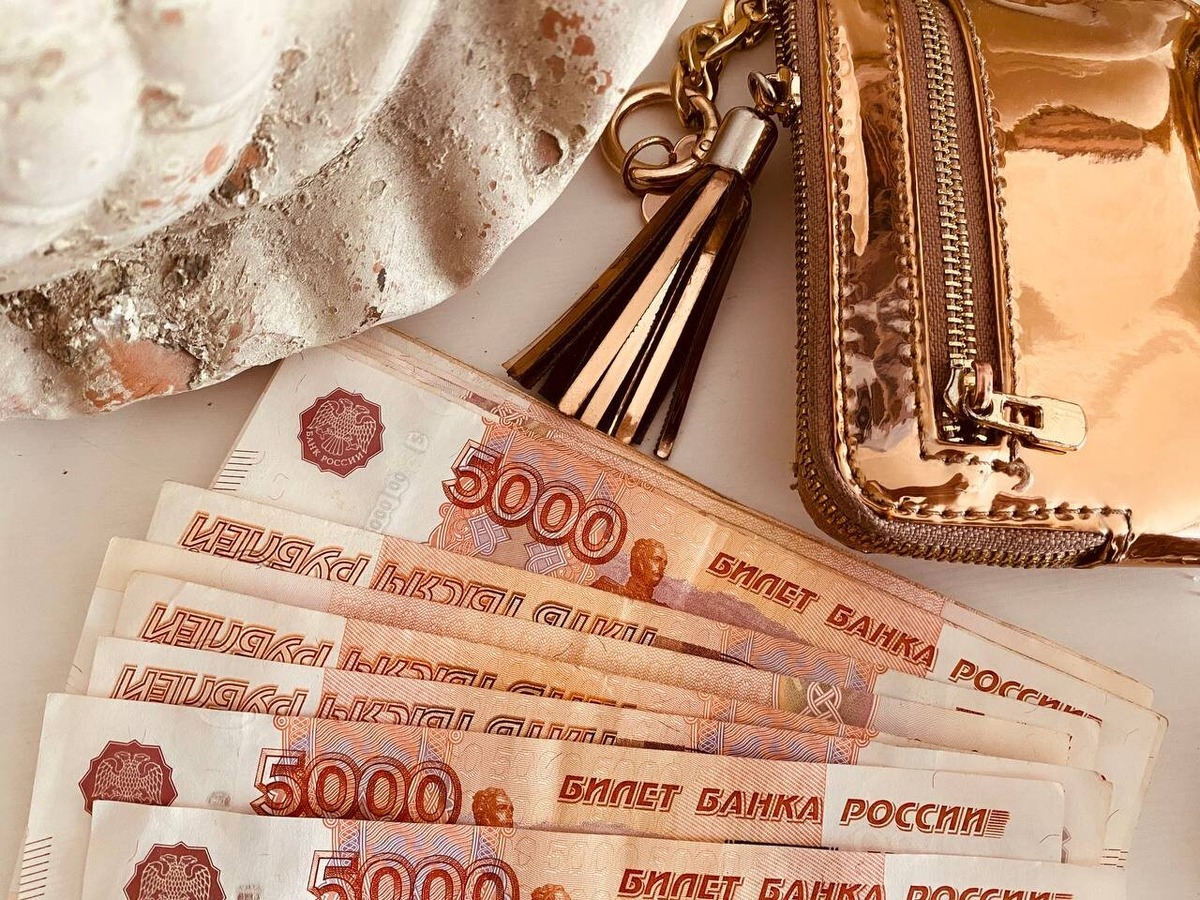 💝 С любовью к каждому ,Наташа Эльберг- более 25 лет непрерывно практикующий энергопсихолог, кризисный психолог, синестет, автор книг-бестселлеров , автор методики ментальной трансформации и коррекции любых жизненных ситуаций с помощью специальных энергетических практик. Автор - мастер энергетического таро