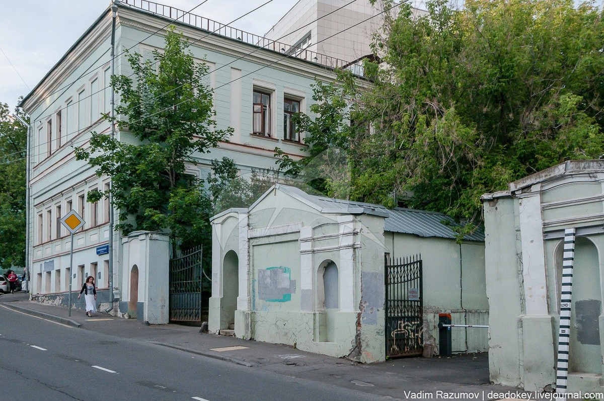 Дом усадьбы Тессина, в котором с семьёй жил отец А.Н. Островского после свадьбы с Э.А Тессин, дочерью хозяина всей усадьбы. Этот дом к музею отношения не имеет! Фото из открытых источников интернет
