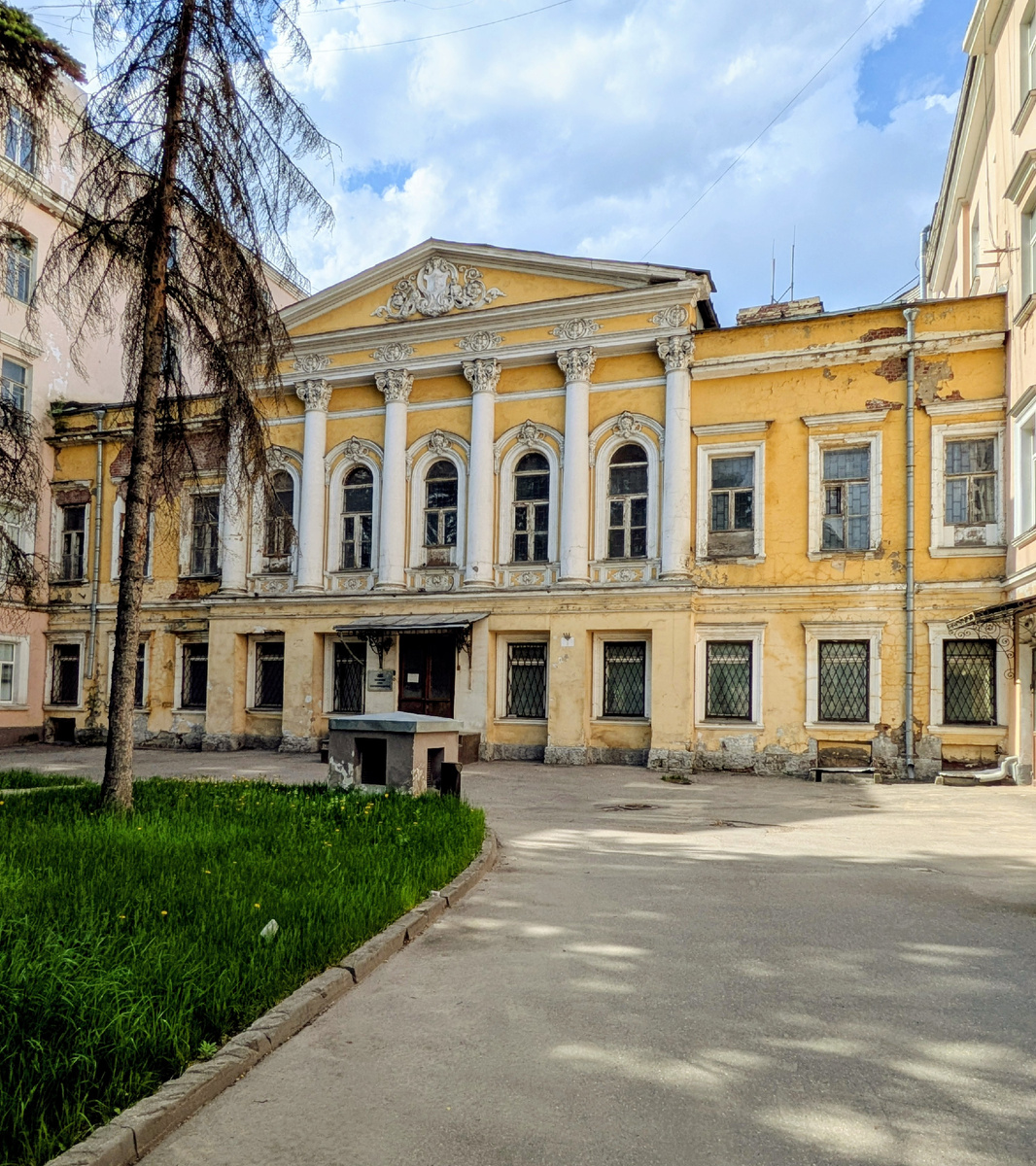 Бывший особняк Варвары Алексеевны и Абрама Абрамовича Морозовых. Фото автора.