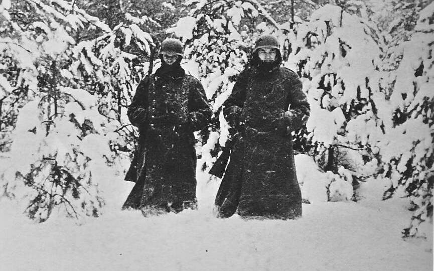Обозлённые гитлеровцы вернулись в деревню мстить: красноармейцев не было, но этот отряд сделал невозможное