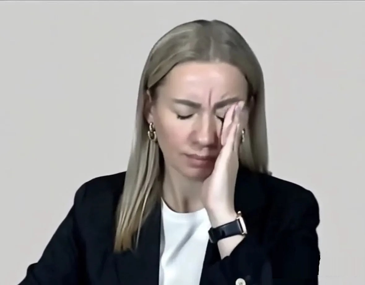 На фото автор Дзен-канала, Ирина Князева, карьерный консультант №1 по мнению ведущего отраслевого сервиса HRTIME