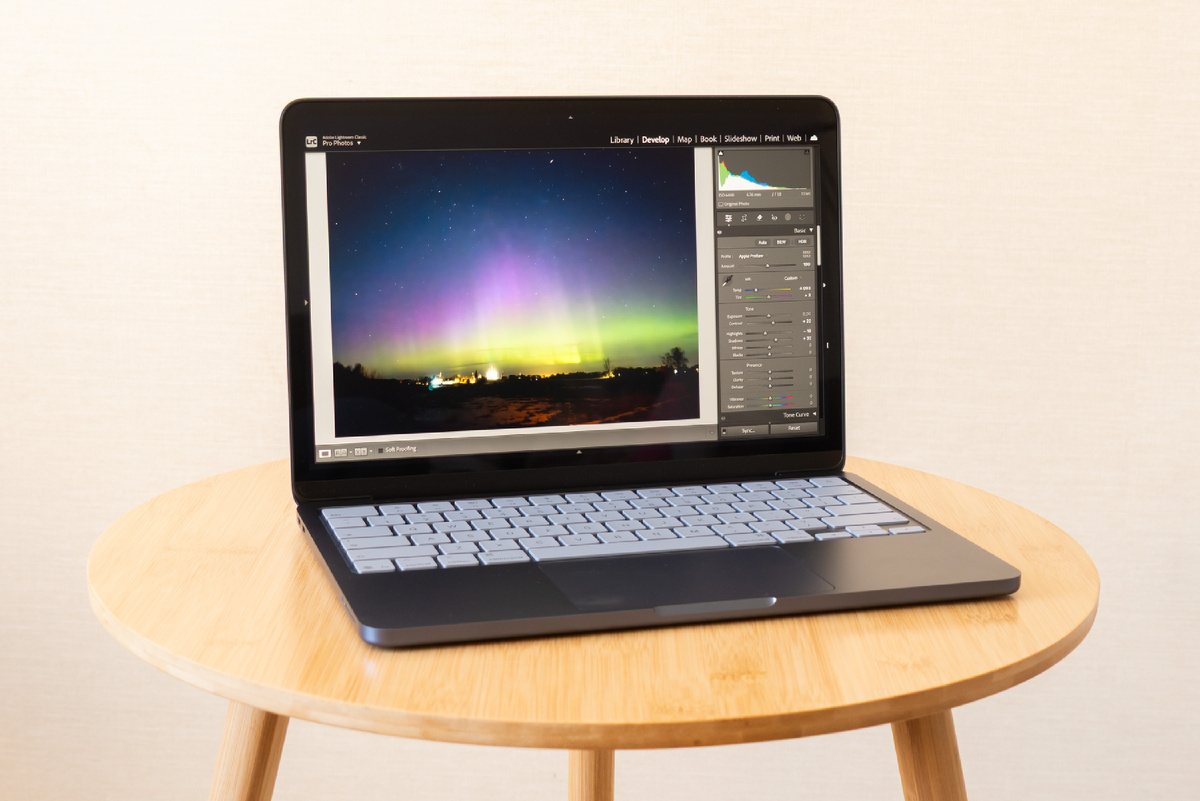 Экран MacBook Neo. Источник: prophotos.ru