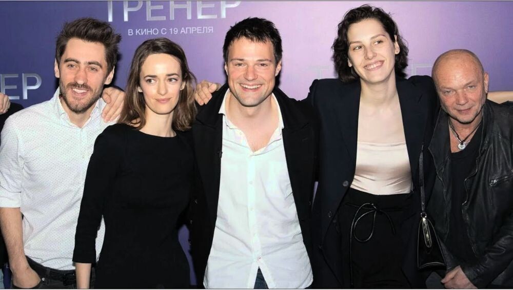 С Козловским и другими актёрами на премьере фильма